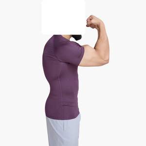 T-shirt de compression en polyester de haute qualité pour hommes, personnalisable en gros, sublimation, pour la salle de sport, la course à pied, les sports, performance, rash guard - Product Image 3