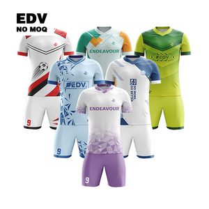 Diseño de sublimación personalizado e impresión de logotipo en camiseta de fútbol de poliéster 100% OEM conjunto uniforme para equipo - Product Image 6