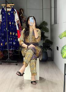 Conjunto de Ropa Moderna de Rayón para Mujer al por Mayor, para Uso Casual, Corporativo y Relajado en el Hogar, Disponible a Precio de Fábrica - Product Image 3