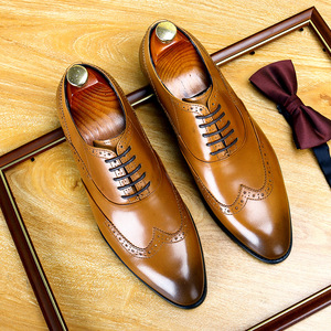 Zapatos Formales de Cuero para Viajar al Trabajo, Cuero Genuino, Punta en Pico, Estilo Oxford de Alta Gama, Versátiles para Todas las Ocasiones, Zapatos para Hombre - Product Image 3