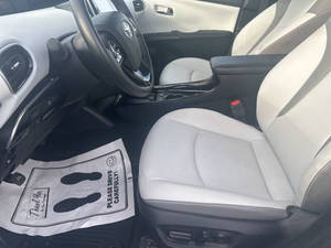 Usado 2022 T * oyota Prius Prime LE - Product Image 3