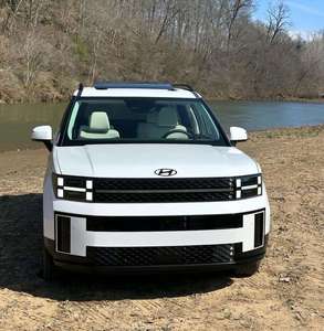 SUV Ultra 2024 2025 à Moteur Atmosphérique, 4 Places, 4x4, Essence, Conduite à Gauche, Sièges en Cuir, Jantes R17, État Impeccable, Prêt à l'Expédition - Product Image 1