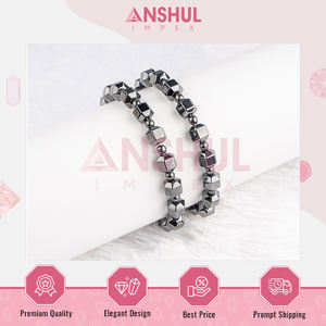 Bracelets fantaisie carrés cubiques en hématite facettée, lisses et polis, faits à la main, extensibles, pour la méditation et l'aromathérapie - Product Image 4