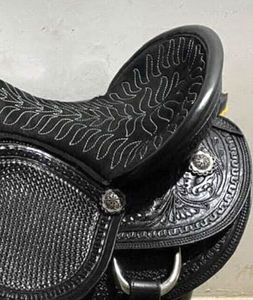 Venta al por mayor de calidad superior de cuero negro Big Horn Western Roping Saddle con asiento suave para montar a caballo a un precio asequible - Product Image 5