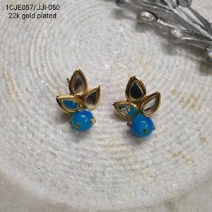Pendientes de tuerca estilo Kundan con cuentas de Gota Azul, joyería tradicional hecha a mano en tono dorado para mujer, accesorios étnicos indios - Product Image 2