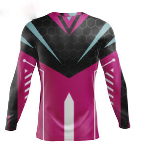 Rashguard de compression en spandex respirant à manches longues pour homme, de qualité supérieure, tendance, avec logo frontal imprimé par sublimation - Product Image 2