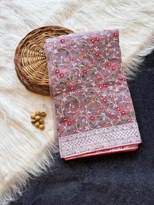 Presentamos el trabajo de borde de encaje impreso a mano más hermoso, tela de seda de Organza pura, Sari elegante con pieza de blusa para correr - Product Image 4