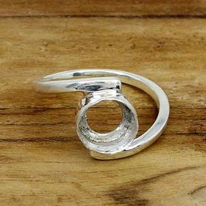 2025 haute qualité résultats personnalisés composant rond 10mm montage réglage lunette tasse concepteur anneau femmes bijoux fabricant - Product Image 1