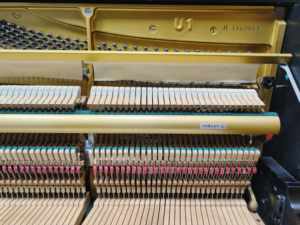 Piano Yamaha U1H Importado de Japón en Venta, Piano Vertical de 88 Teclas con Sonido Estable, Venta al por Mayor y Exportación 1462042 - Product Image 6