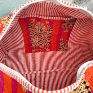 Sac de voyage en coton fait main, sac de voyage matelassé multicolores, sac de voyage matelassé léger multi-compartiments en coton - Product Image 4