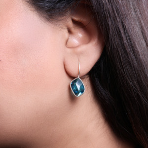Pendientes Colgantes de Plata de Ley 925 con Baño de Oro y Diamantes Teal, Modernos, para Mujeres y Niñas, Ideales para Bodas, Fiestas, Haldi y Mehendi - Product Image 2