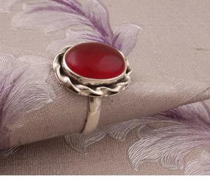 แหวนพลอยทับทิมสำหรับผู้หญิงแหวนเงินสเตอร์ลิงทำด้วยมือแหวนขนาดกลางทำด้วยมือสำหรับเป็นของขวัญสำหรับเครื่องประดับพลอยวันเกิดของเธอ - Product Image 2