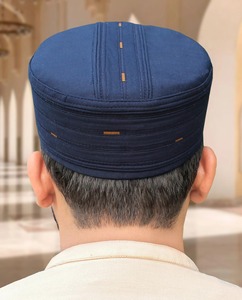 Casquette de prière cousue pour hommes de qualité supérieure imperméable avec un savoir-faire fin, parfaite pour les sports de plein air et les événements religieux du Ramadan - Product Image 5