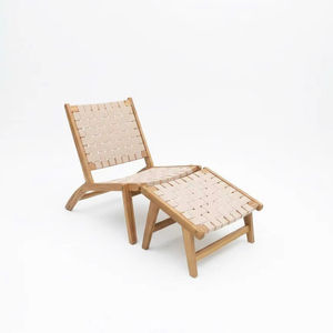 Silla de Comedor de Madera Maciza de Acacia Ecológica Moderna para Exteriores con Reposapiés, Diseño Duradero, Ligero y Cómodo - Product Image 1