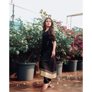 Vêtements ethniques pakistanais, costume et ensemble pour l'Aïd - Nouvelle collection - Product Image 3