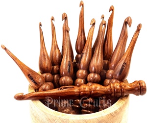 AYAANS-Crochet en bois fait à la main-Ensemble de crochets en bois de Neem-Aiguille à tricoter en fil artisanal avec bol en fil de mouton - Product Image 1