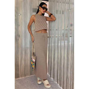 Ensemble en tricot ajouré respirant avec détail croisé dans le dos 10097 - Product Image 3