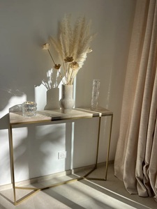 Vase incurvé en pierre de travertin élégant, design texturé artisanal, décoration minimaliste moderne, accent pour les pampas et la mise en scène florale - Product Image 2