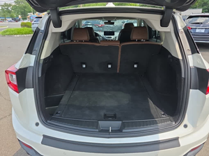 2023 N i s a n Armada SV Vehículo usado popular con sistema de soporte de control de navegación y AWD - Product Image 2