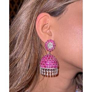 Pendientes Jhumka con Diamantes y Espiral de Rubí - Product Image 3