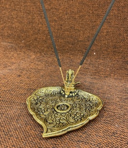 ที่วางธูปรูปใบไม้ชุบทองรูปทรงพระพิฆเนศสำหรับตกแต่งบ้าน - Product Image 2
