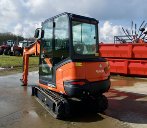 Miniexcavadora Kubota KX027-4 de 2.6 Toneladas, Pocas Horas de Trabajo, Excelente Estado de Funcionamiento, Gran Oferta a Buen Precio - Product Image 1