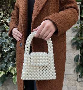 Sac de rangement moderne fait à la main perlé ivoire | Sac à bandoulière portable durable en plastique de grande capacité pour garde-robe - Product Image 3