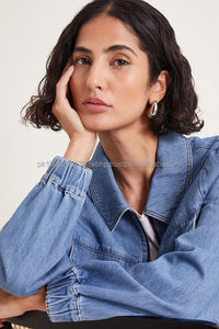 แจ็คเก็ตยีนส์ผู้หญิงทรงเข้ารูป รุ่นใหม่ปี 2026 ผ้าฝ้ายย้อมสีพื้น ระบายอากาศได้ดี ปกพับได้ เหมาะสำหรับฤดูหนาว ขายส่ง - Product Image 5