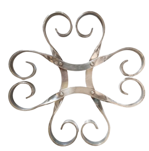 Dessous de plat décoratif rond en aluminium au design floral pour fer à repasser et plats chauds Table de comptoir de cuisine pour mariages et fêtes - Product Image 1