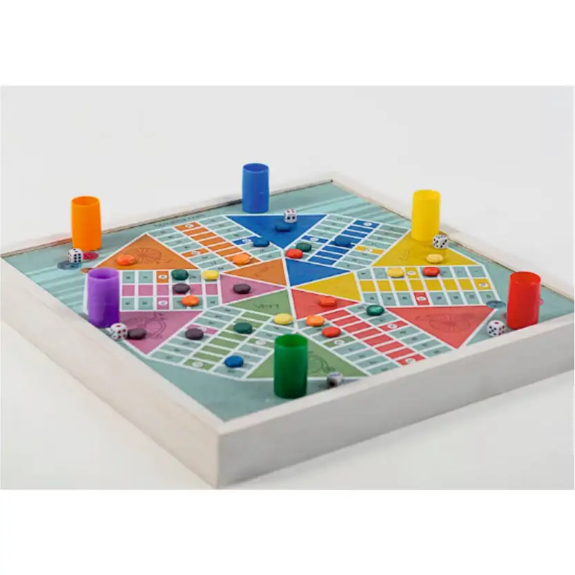 เกมลูโดไม้ที่มีสีสันมาใหม่สำหรับผู้เล่น6คนการศึกษารูปทรงหกเหลี่ยมพร้อมชิ้นส่วนเกมกระดานไม้สำหรับเด็ก
