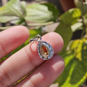 Small <b>Pendant</b> <b>citrine</b> Tear Drop Silver <b>Pendant</b> Bezel Silver Charm <b>Pendant</b> Religious Style - Product Image 1