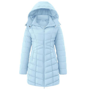 Veste d'hiver matelassée pour femme moderne et tendance, tissu tissé respirant, coupe-vent, construction isolée - Product Image 1