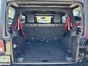 Voiture d'occasion de qualité abordable, Jeep Wrangler JK Unlimited Rubicon 2018, conduite à gauche - Product Image 5