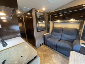 Vendeur vérifié pour T-h-o-r C-h-a-t-e-a-u C-i-t-a-t-i-o-n 24ST d'occasion de 2016, prêt pour le voyage - Product Image 3