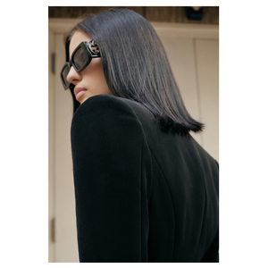 Veste de tailleur élégante de haute qualité pour femmes Costume imprimé solide à la mode avec fermeture à bouton unique et décoration de broderie - Product Image 2