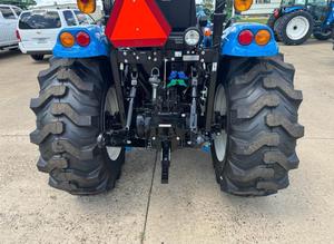 Tracteur haute performance LS MT352H 52 CV Turbo Diesel 3 vitesses hydrauliques 4x4 2 télécommandes arrière et éclairage de travail homologué EPA CE à vendre - Product Image 2