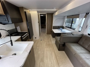Camping-car d'occasion 2026 Foorest River Wilderness 31KQBTS - Product Image 2