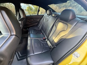 Auto Usado Confiable, BMW M3 2018, Paquete de Competición, Transmisión Manual de 6 Velocidades - Product Image 5