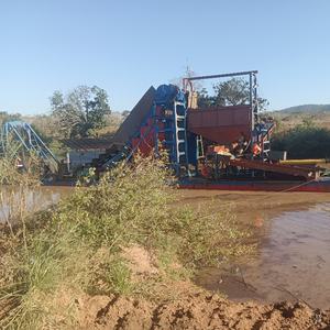 Draga a Secchiello Avanzata a Diesel con Profondità di Dragaggio di 14m e Capacità di 300m/h per un Livellamento Preciso del Fondale Marino - Product Image 3