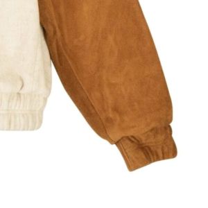 Cárdigan de lana acrílica de chenilla Beige de alta calidad Unisex tejido universitario ropa griega botón frontal Logo Street Wear estilo - Product Image 6