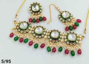 Nuevo diseño de forma cuadrada elegante chapado en oro tradicional Motipearl gota tachonado gargantilla collar pendiente Mangtika conjunto y conjunto de joyería - Product Image 3