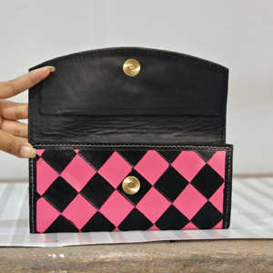 Hand Tooled Genuine Leather Wristlet <b>Wallet</b> For Women Checkered Pattern Large Capacity Clutch Credit <b>Card</b> <b>Holder</b> <b>Wallets</b> - Product Image 5