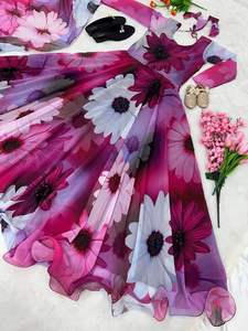 Vente chaude femmes Bollywood Anarkali robe Georgette avec impression numérique et Dupatta ensemble taille naturelle prix de gros - Product Image 4