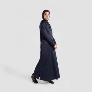 Ropa Deportiva Enigma Modest con Top Cubierto en Color Azul Marino - Product Image 1