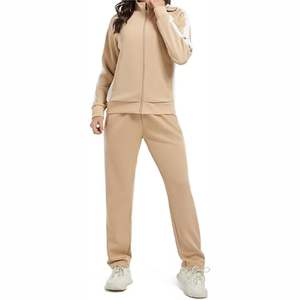 Vêtement de sport pour femme en polyester/coton, imprimé, à séchage rapide, respirant, léger, coupe ajustée, design à capuche, complet, vente en gros - Product Image 1
