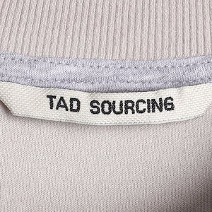 T-shirt décontracté gris clair pour homme de qualité supérieure pour l'été, 60% coton 40% polyester, fabricant OEM ODM - Product Image 3