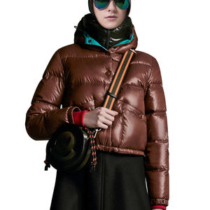 Chaqueta acolchada personalizada para mujer, producto de gran venta, novedad de 2025, chaqueta acolchada con capucha y cremallera completa para mujer - Product Image 6