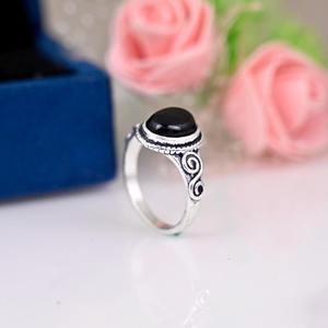 Anillo Clásico Estilo Boho para Mujer, Joyería de Plata 925, Anillo Hecho a Mano con Piedra de Ónix Negro, Regalo para el Amor - Product Image 4