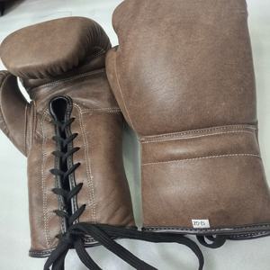 PERSONNALISÉ Prix de gros Ensemble de combat de boxe Gants de boxe Cuir véritable de qualité supérieure Disponible sur mesure - Product Image 1