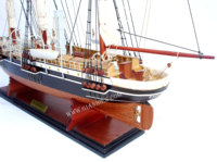 Modèle de bateau ancien en bois noir naturel ENDURANCE / Modèles de bateaux artisanaux / Modèle de bateau ancien à vendre 2023